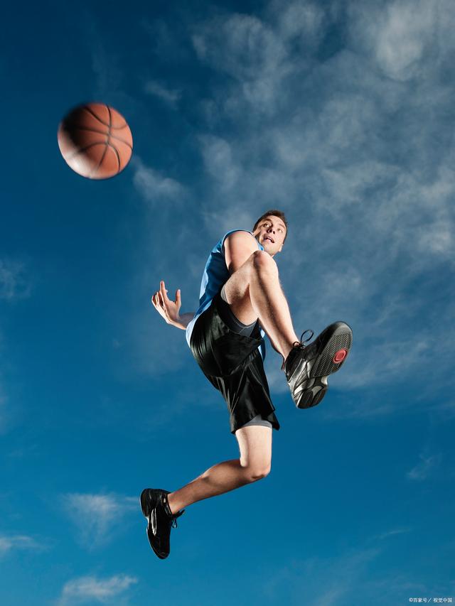 防守往往成 防守往往成